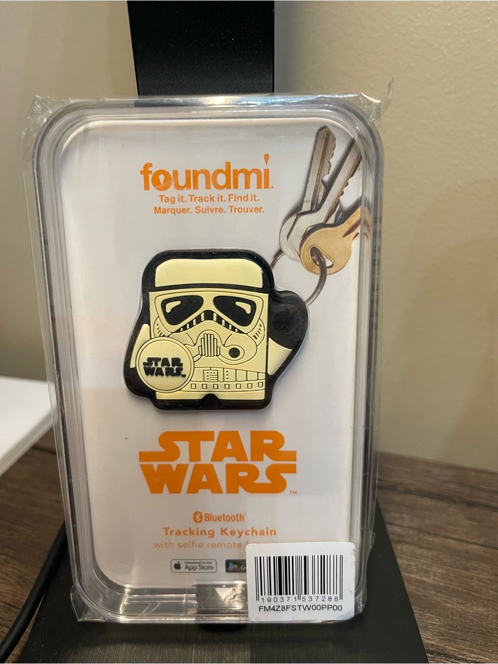 Star Wars Stormtrooper Yellow Bluetooth Tracking Keychain
